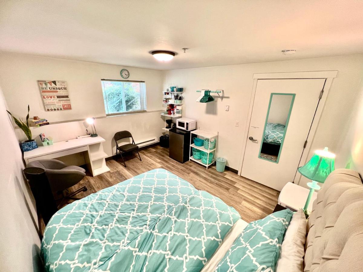 Private Room With Shared Bathroom On The 1St Floor 10 Minutes Walk To University Of Washington Seattle Exterior foto